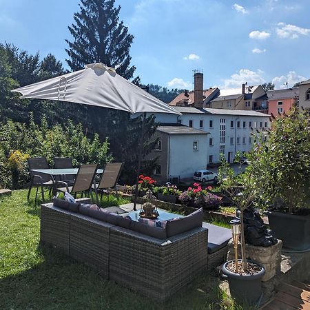 Famzi - Urlaubsmagie - Familienwohnung Mit Gemeinschaftsgarten, -Sauna & -Pool Зебниц Екстериор снимка