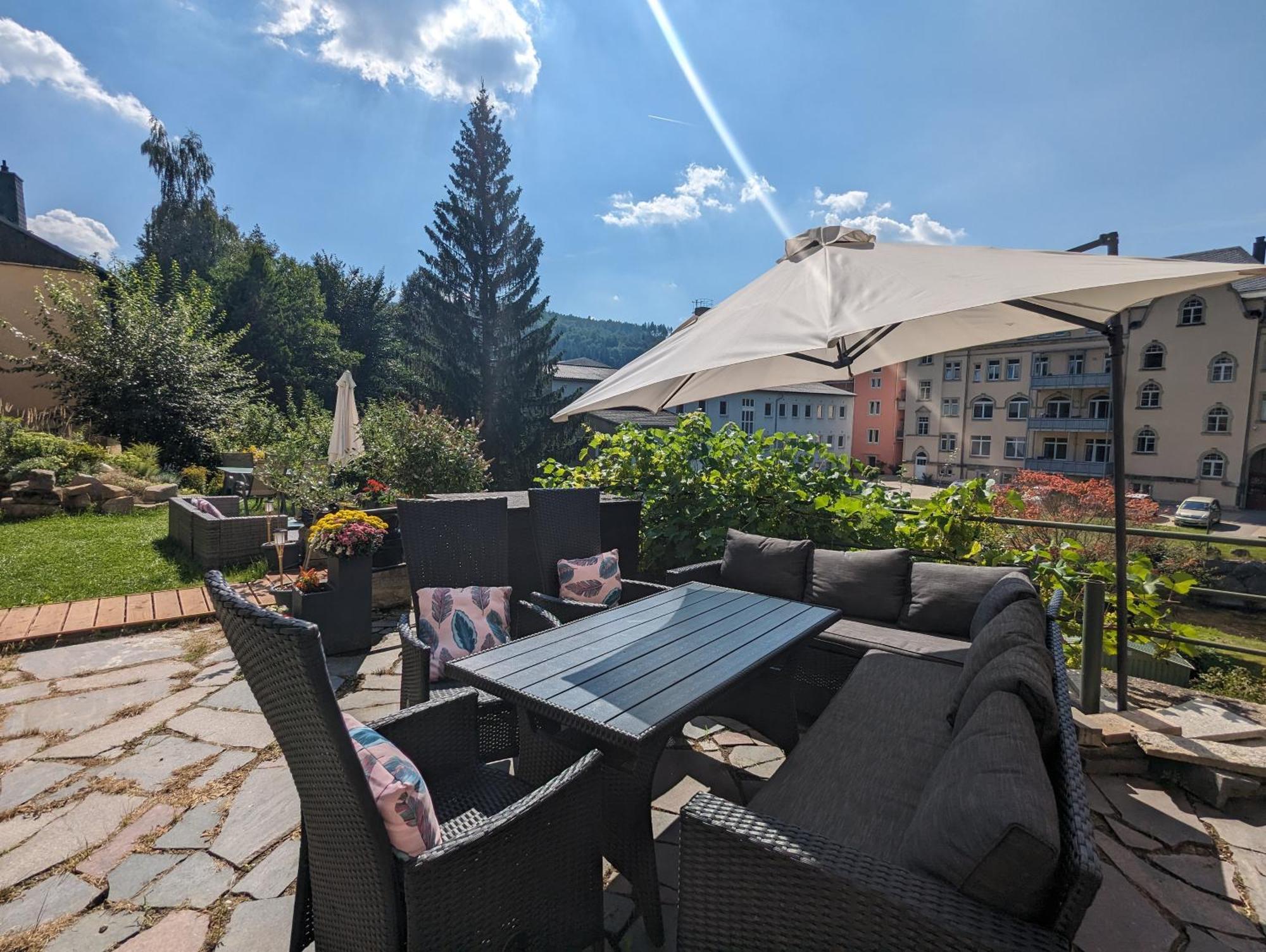 Famzi - Urlaubsmagie - Familienwohnung Mit Gemeinschaftsgarten, -Sauna & -Pool Зебниц Екстериор снимка