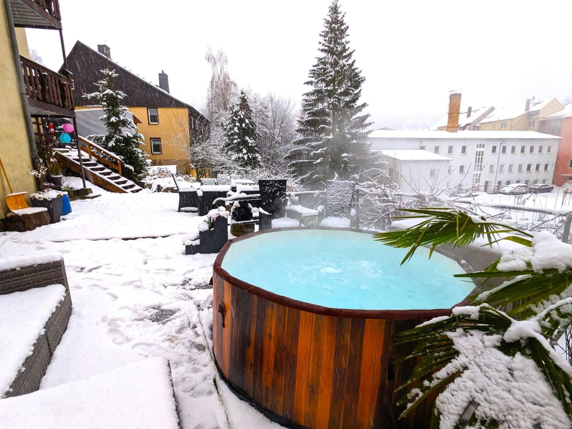 Famzi - Urlaubsmagie - Familienwohnung Mit Gemeinschaftsgarten, -Sauna & -Pool Зебниц Екстериор снимка