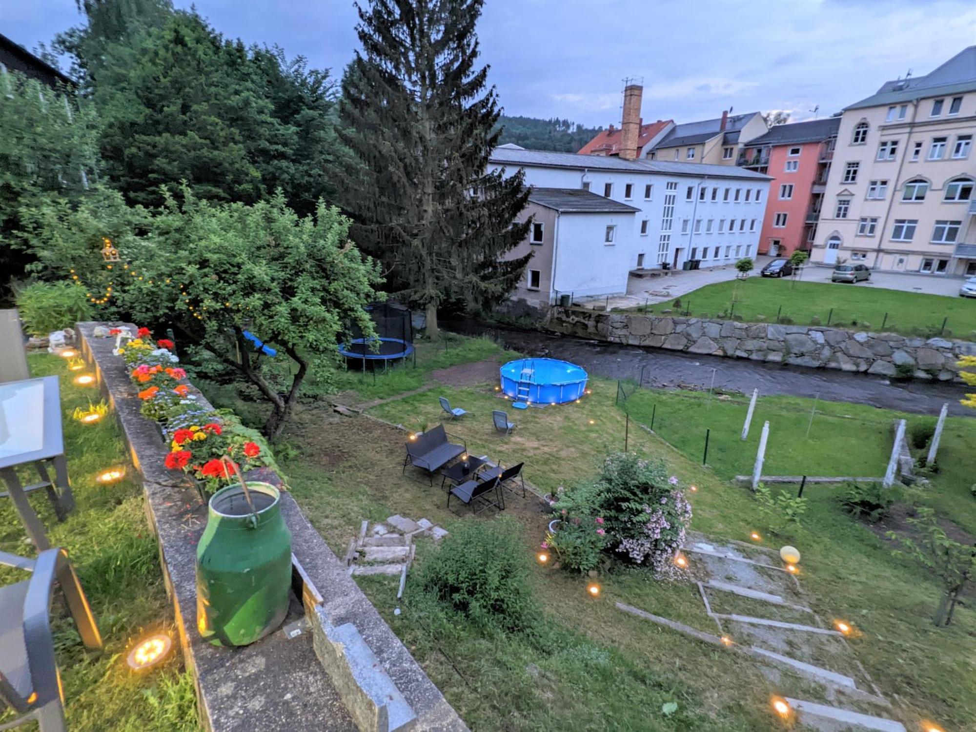 Famzi - Urlaubsmagie - Familienwohnung Mit Gemeinschaftsgarten, -Sauna & -Pool Зебниц Екстериор снимка