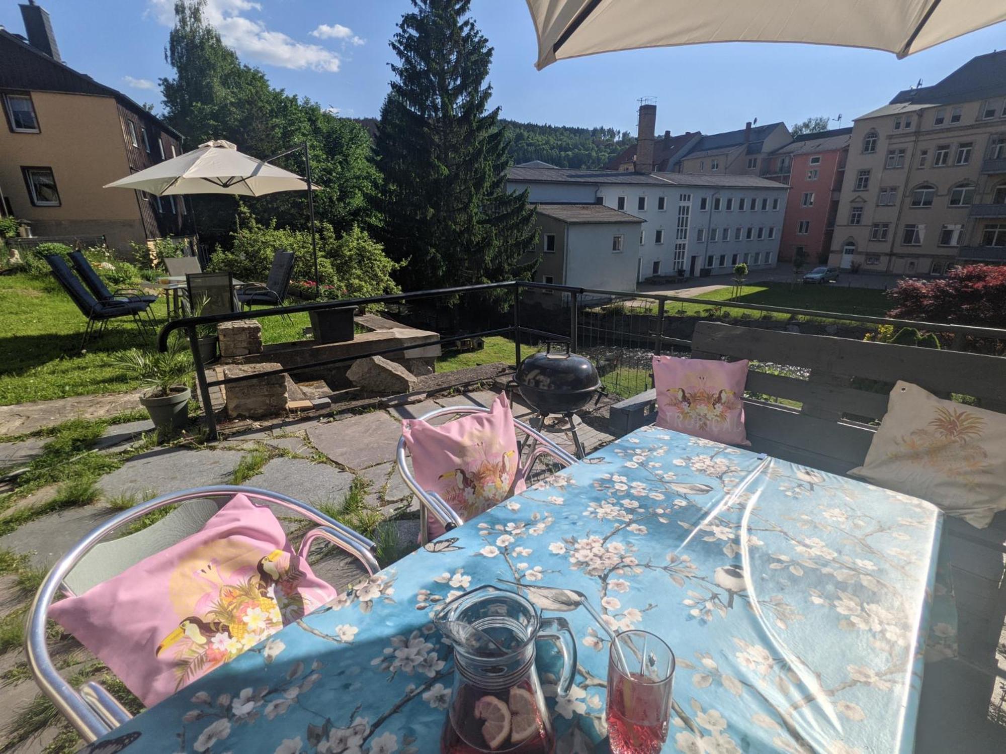 Famzi - Urlaubsmagie - Familienwohnung Mit Gemeinschaftsgarten, -Sauna & -Pool Зебниц Екстериор снимка