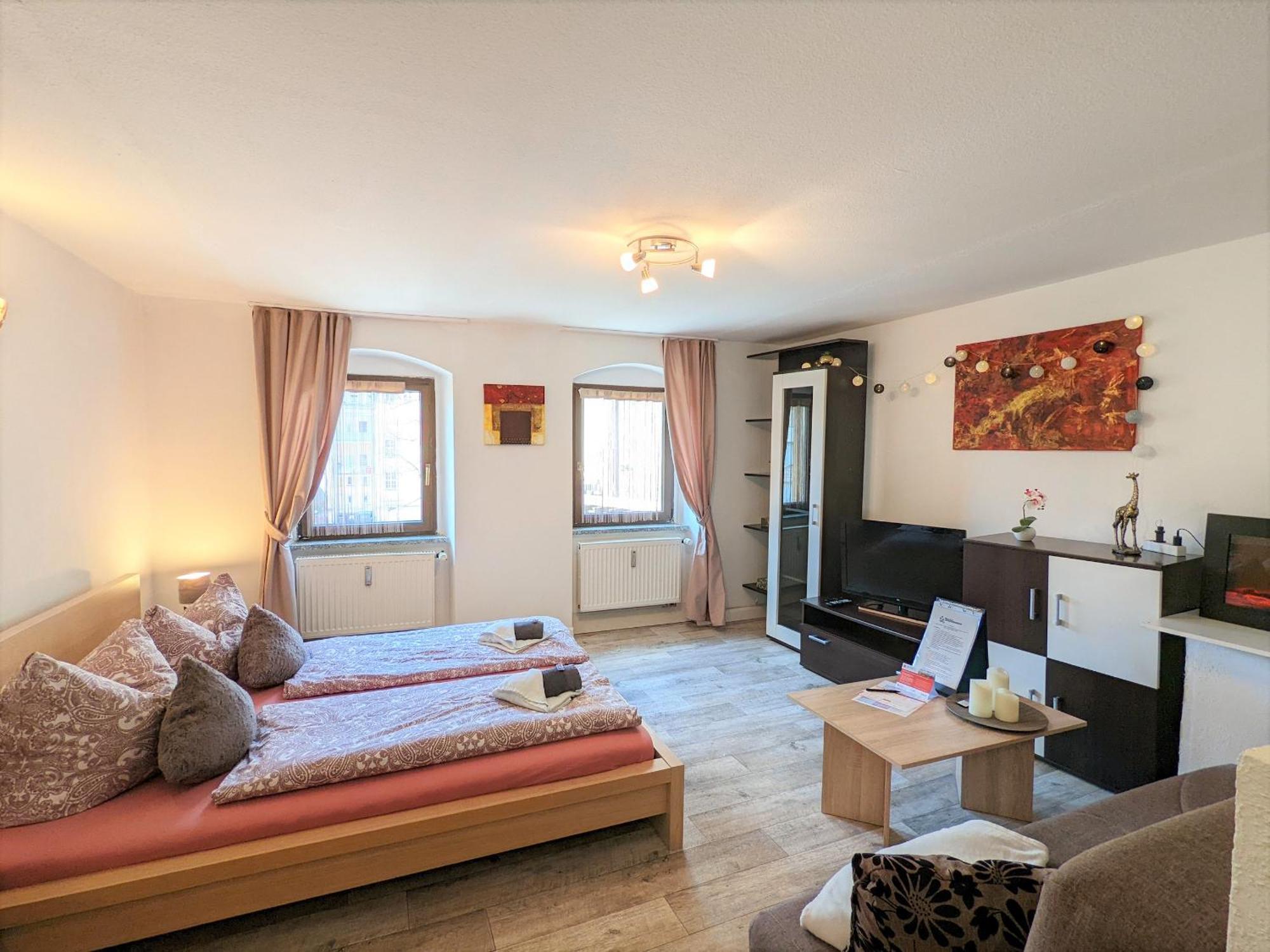 Famzi - Urlaubsmagie - Familienwohnung Mit Gemeinschaftsgarten, -Sauna & -Pool Зебниц Екстериор снимка