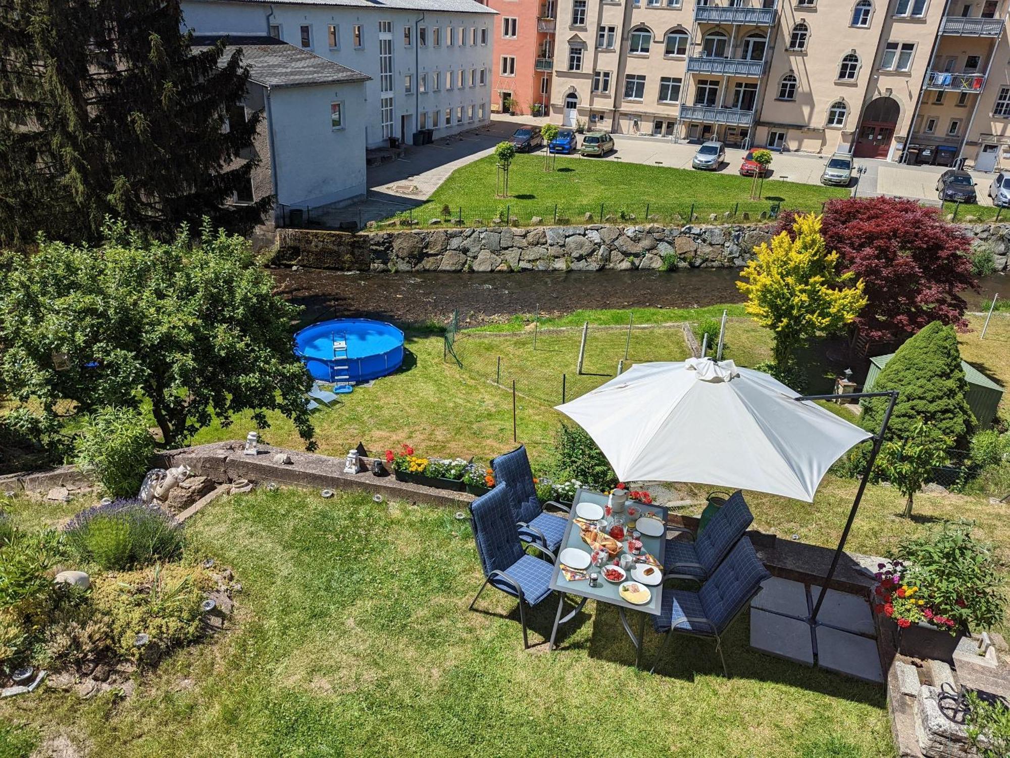 Famzi - Urlaubsmagie - Familienwohnung Mit Gemeinschaftsgarten, -Sauna & -Pool Зебниц Екстериор снимка
