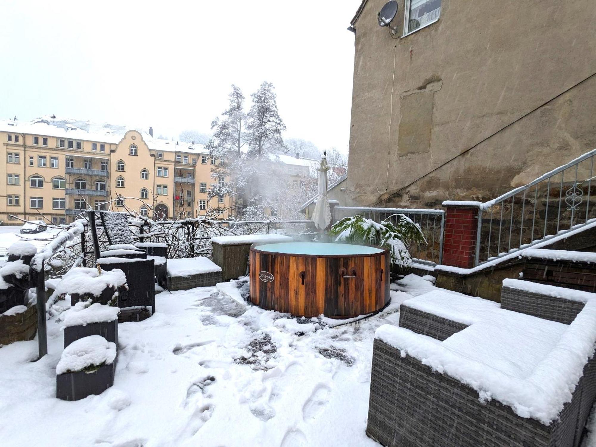 Famzi - Urlaubsmagie - Familienwohnung Mit Gemeinschaftsgarten, -Sauna & -Pool Зебниц Екстериор снимка